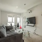 Apartament Fancy Penthouse With Lakeview W10 Bucureşti