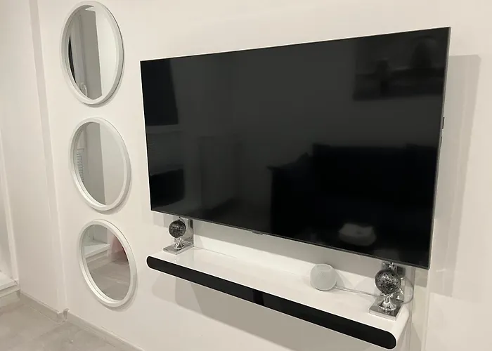 Fancy Penthouse With Lakeview W10 アパート *