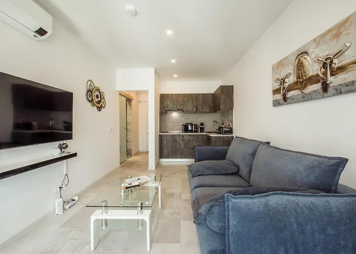 Fancy Penthouse With Lakeview W10 *